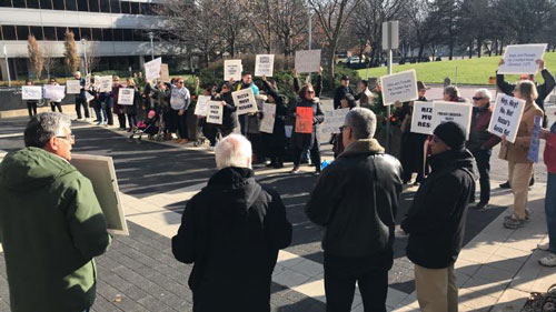 Rizzo Must Resign Rally