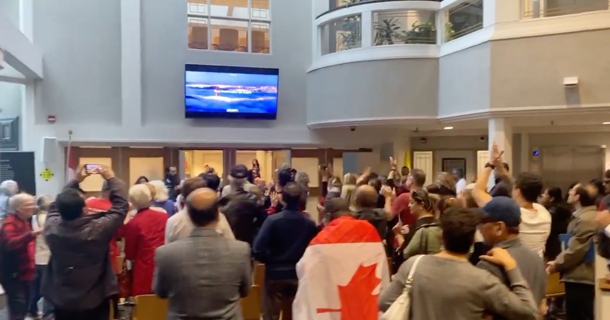 Ontario Catholic School Board Votes Down Pride Flag ontario-catholic-school-board-votes-down-pride-flag